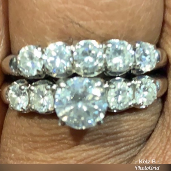 Diamond 💍 Ring - Picture 1 of 5